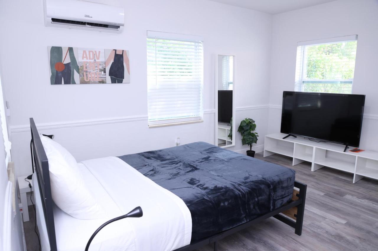 Douglas Rd Apartments ไมอามี ภายนอก รูปภาพ