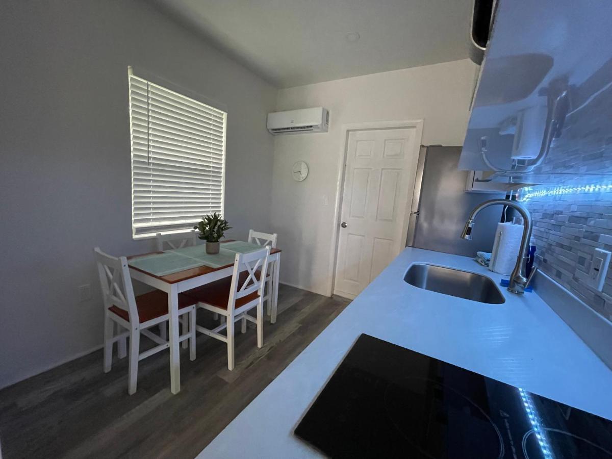 Douglas Rd Apartments ไมอามี ภายนอก รูปภาพ