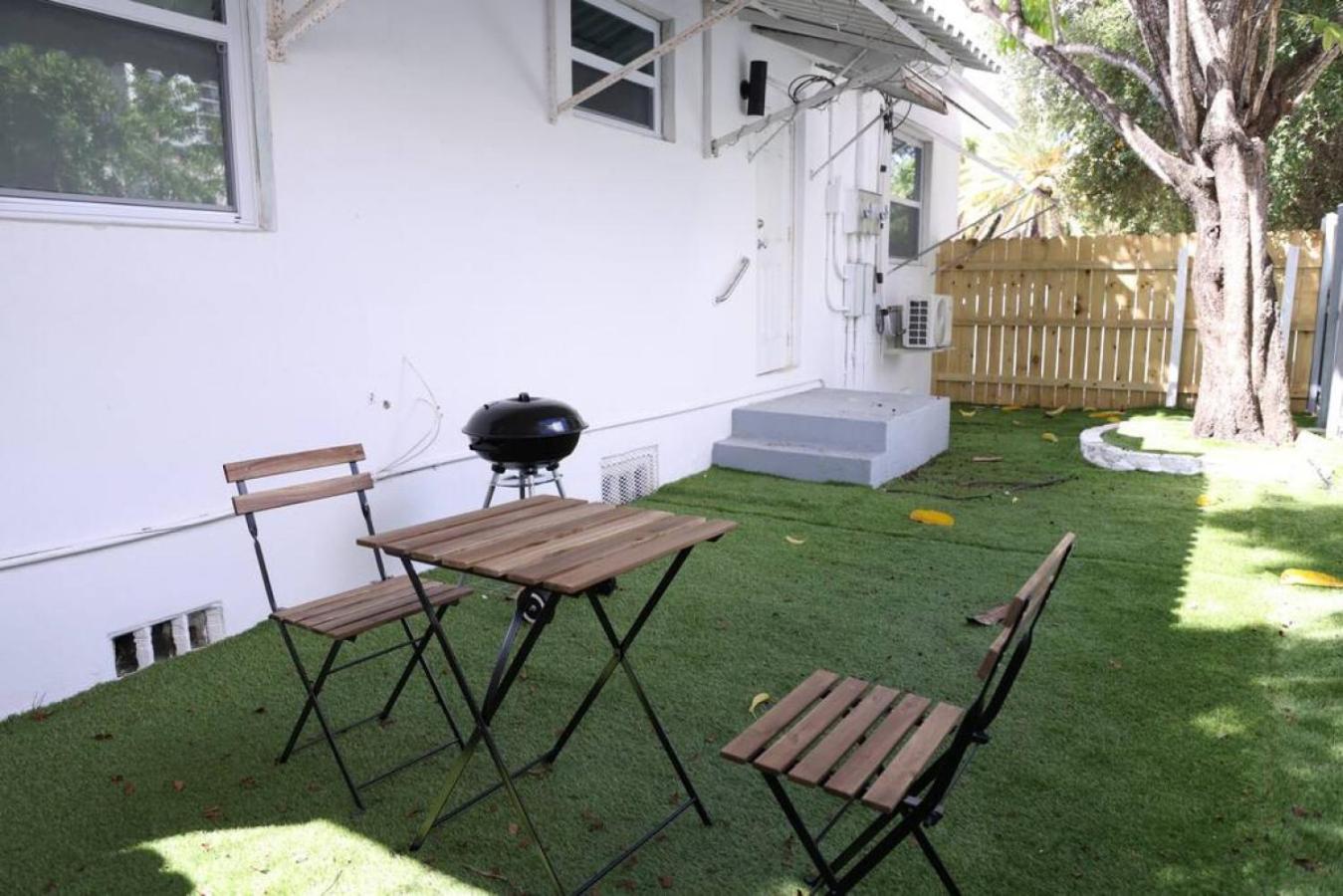 Douglas Rd Apartments ไมอามี ภายนอก รูปภาพ